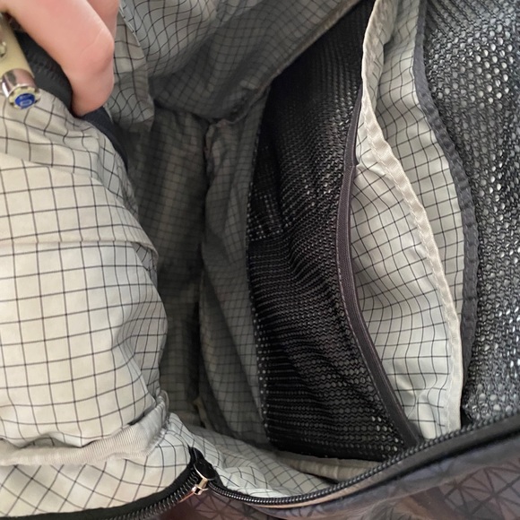 Lululemon Cruiser Backpack - Picture 4 of 4